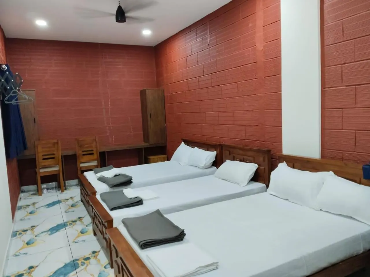 Capsule hotel Anantha Guest House Thiruvananthapuram